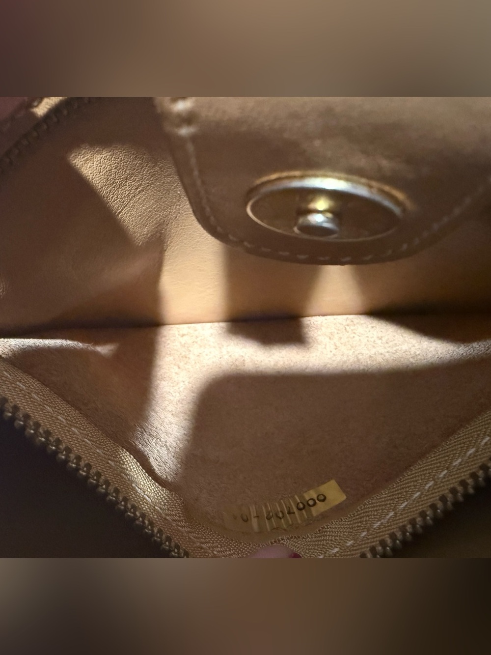 Coach 1999 vintage Leather Tote Bag in Tan - Picture 13 of 16